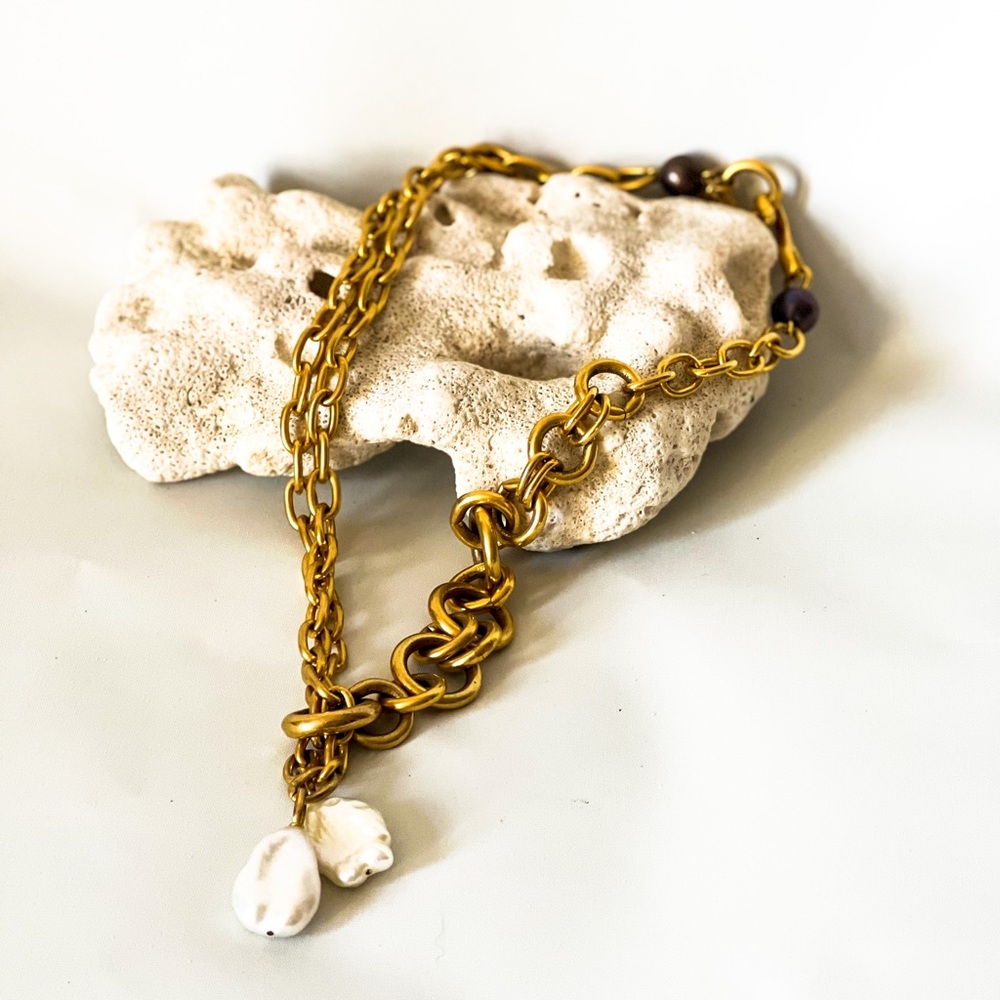 Lizzie Fortunato Edith Lariat Necklace with Baroque Pearls